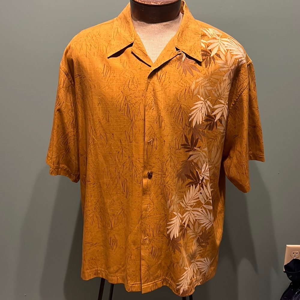 Haggar Hawaiian Shirt in Gold tone